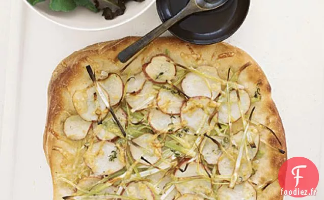Pain Plat aux Pommes de Terre et Poireaux aux Légumes verts