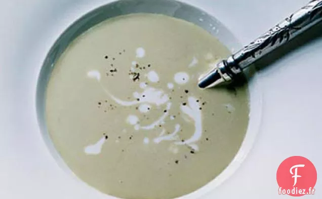 Soupe Crémeuse À l'Oignon de Printemps