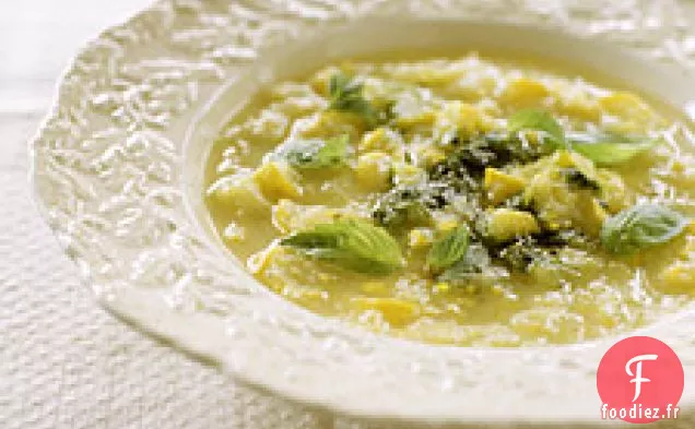 Soupe De Courge D'Été Au Pistou Au Basilic
