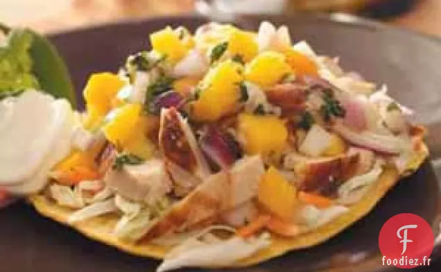 Tostadas au poulet avec salsa à la mangue