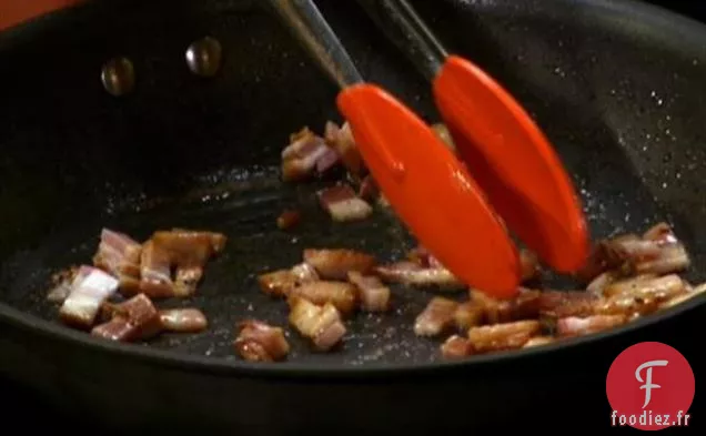 Côtelettes de porc avec sauce à la bière et au bacon