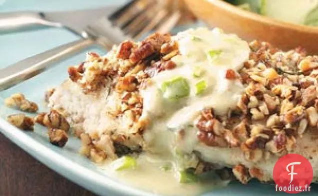 Poulet aux pacanes avec sauce au fromage bleu