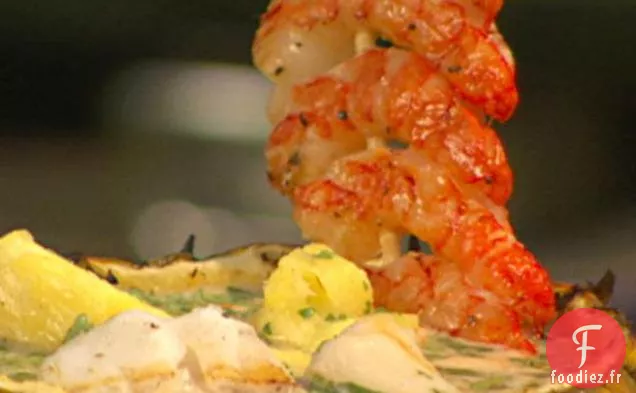 Bols de fruits de mer à l'ananas