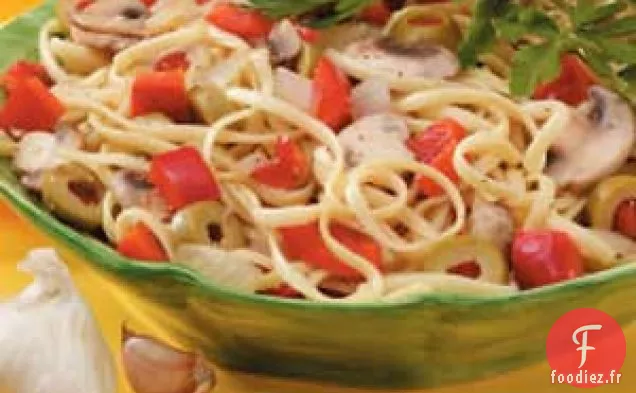 Linguine aux olives et poivrons rouges