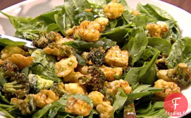 Salade de brocoli et de chou-fleur au parmesan