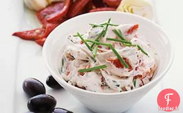 Trempette aux tomates séchées et à l'ail