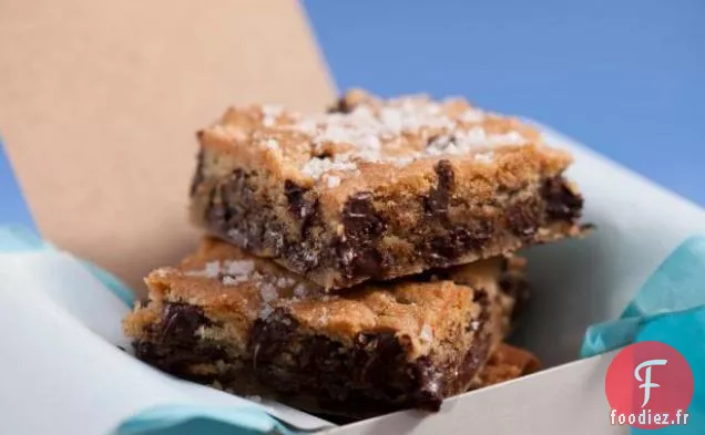 Blondies aux pépites de chocolat à la fleur de sel