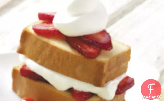 Gâteau quatre-quarts aux fraises et dessert