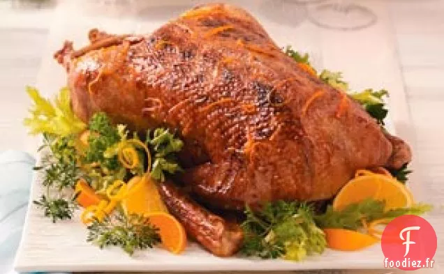 Oie de Noël avec glaçage à l'orange