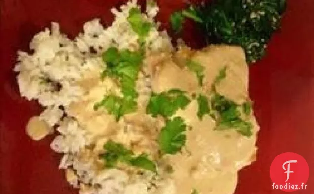 Mahi Mahi en Croûte de Sésame avec Sauce au Beurre de Gingembre au Shiso de Soja