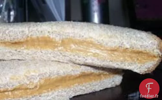 Sandwich au beurre de cacahuète et au miel