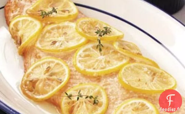 Saumon grillé à l'hickory avec sauce tartare