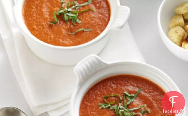Soupe de tomates rôties au basilic frais