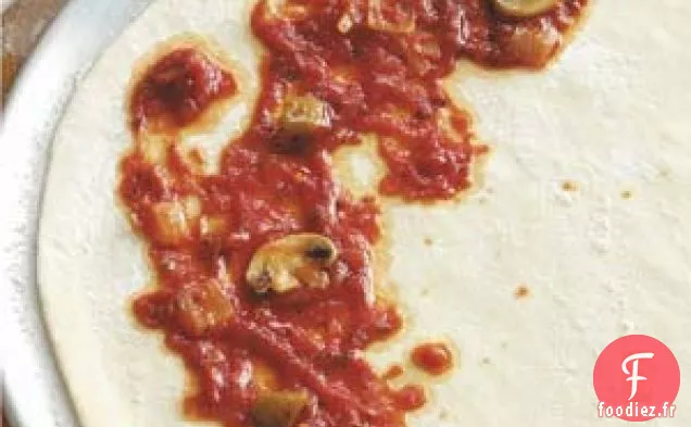 Sauce à pizza fraîche du jardin