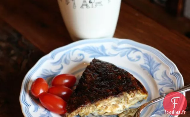 Frittata Aux Oignons Caramélisés, Fromage De Chèvre Et Sauge