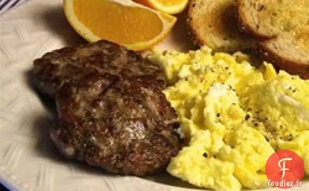 Saucisse de petit-déjeuner maison de style paléo