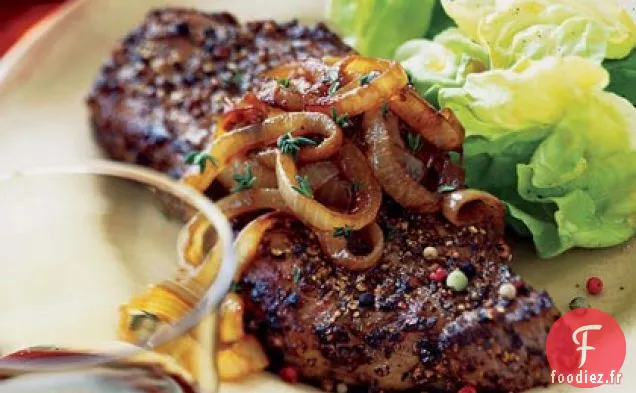 Steaks de Poivrons Multicolores aux Oignons Balsamiques