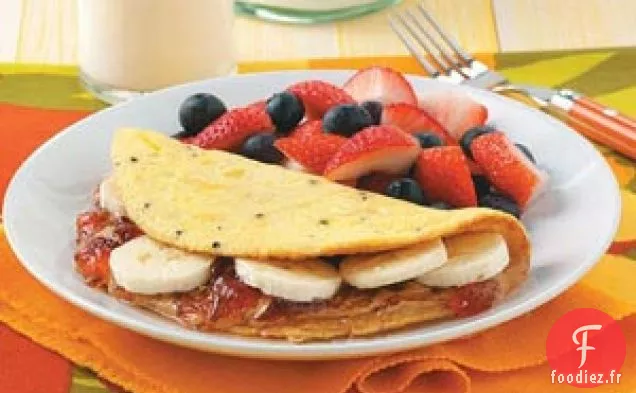 Omelette au beurre de cacahuète et à la gelée