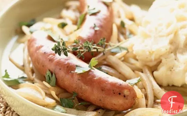 Saucisses Rôties aux Oignons braisés à la Bière