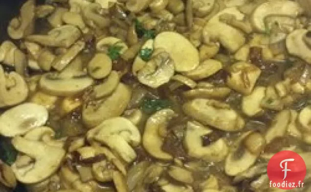 Pâtes maniaques aux champignons et aux herbes