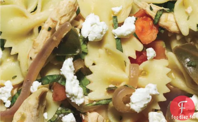 Farfalle Au Poulet, Tomates, Oignons Caramélisés Et Chèvre C