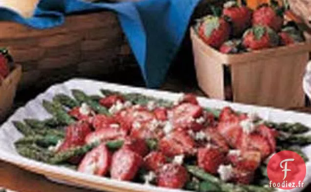 Salade d'asperges et de fraises