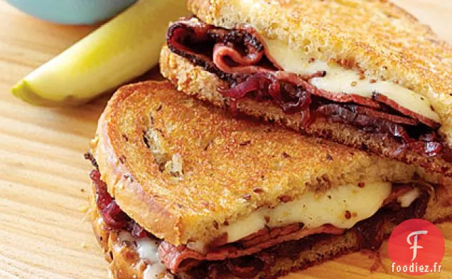 Marmelade de Pastrami Grillé, de Suisse et d'Oignon doux sur Seigle