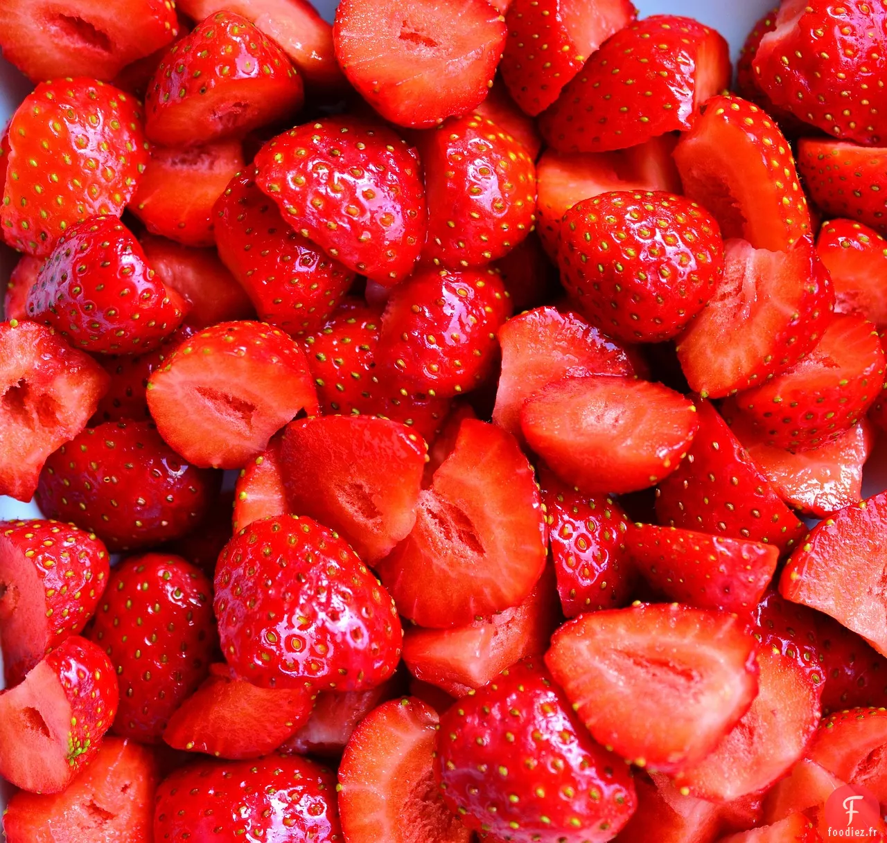 Salade de fraises et noix glacées