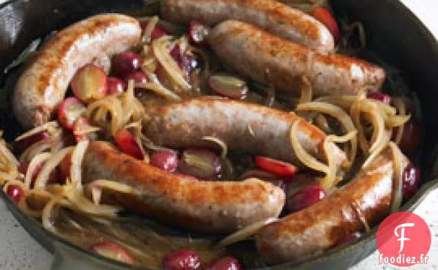 Saucisses Sautées Aux Raisins Et Oignons Glacés Au Balsamique