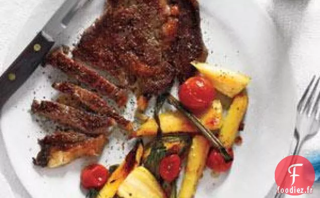 Steak Aux Panais Rôtis, Tomates Et Oignons Verts