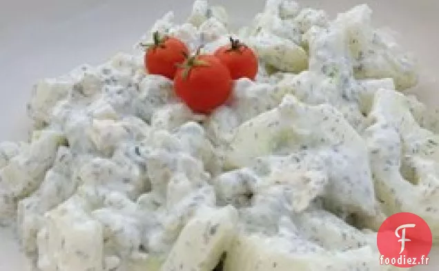 Salade de concombre bleu