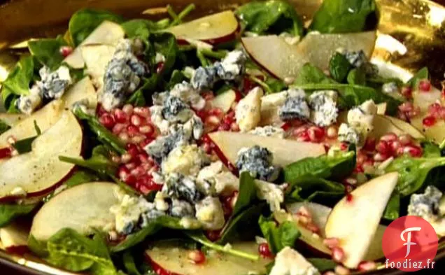 Salade de poires et grenades au gorgonzola et vinaigrette au champagne