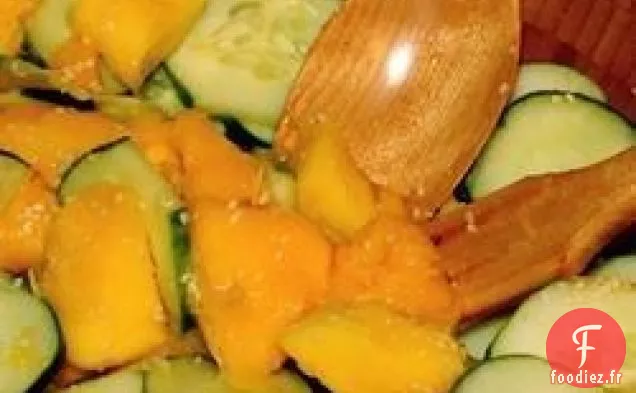 Salade de concombre et de mangue