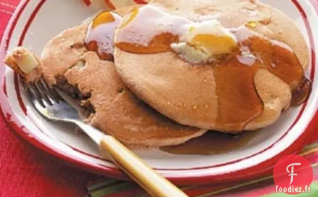 Crêpes aux pommes et à la cannelle