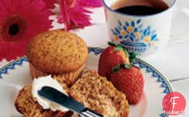 Muffins aux pêches et aux graines de pavot