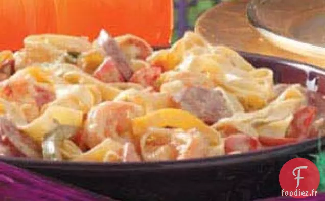 Pâtes créoles aux saucisses et crevettes