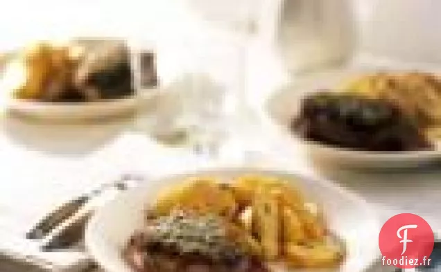 Médaillons de Boeuf en Croûte d'Herbes Avec Sauce Zinfandel-échalote