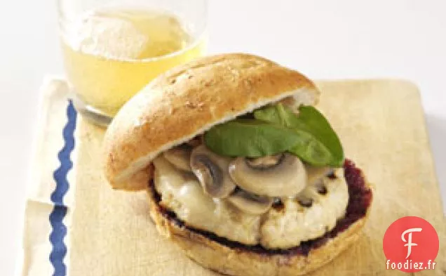 Burgers de dinde avec sauce barbecue aux bleuets
