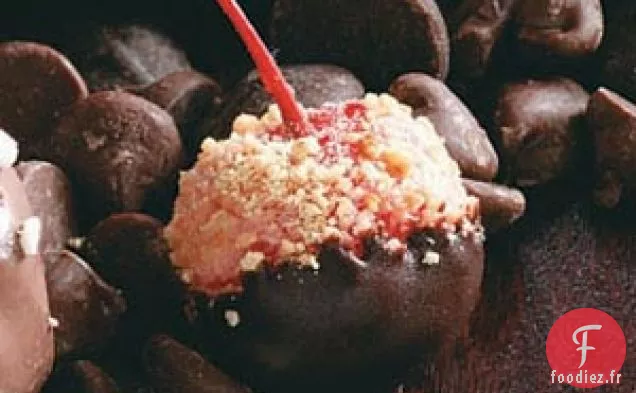 Cerises trempées dans du S'more