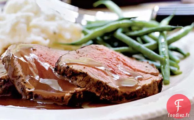Filet de Bœuf au Poivre Mélangé avec Réduction de Porto à l'Échalote