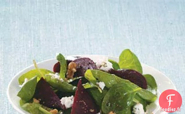 Salade d'épinards au fromage de chèvre et aux betteraves