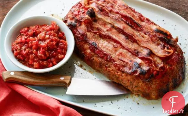 Pain de viande de papa avec relish de tomates