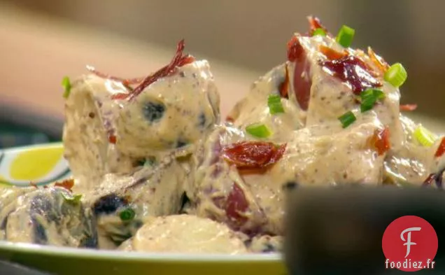 Salade crémeuse de pommes de terre et de prosciutto