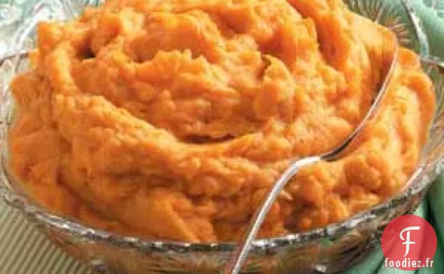 Purée de pommes de terre blanches et sucrées