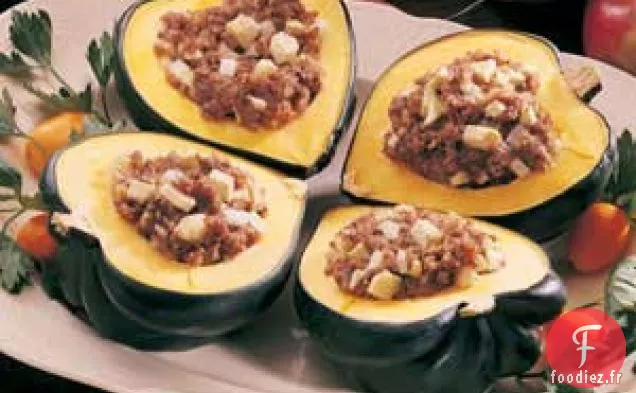 Courge cuite au four, saucisse et pomme