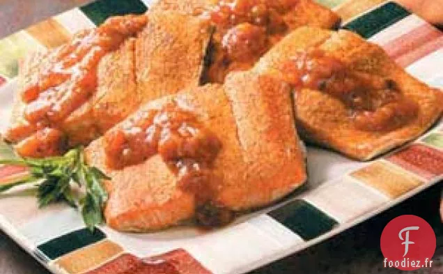 Saumon avec salsa sucrée