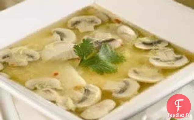 Soupe au Poulet Aigre-Chaud