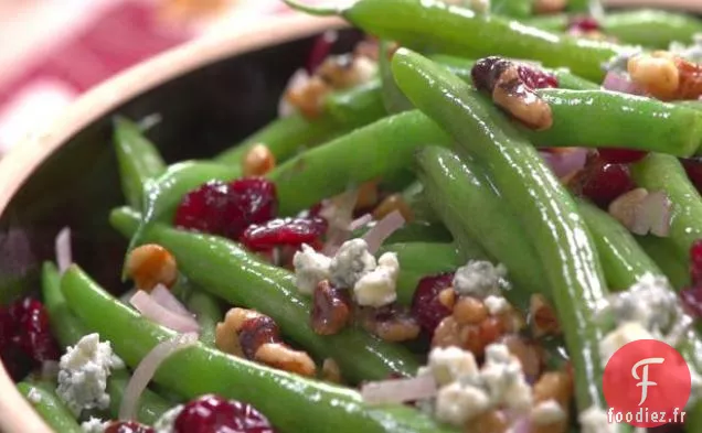 Haricots verts aux noix, canneberges et fromage bleu