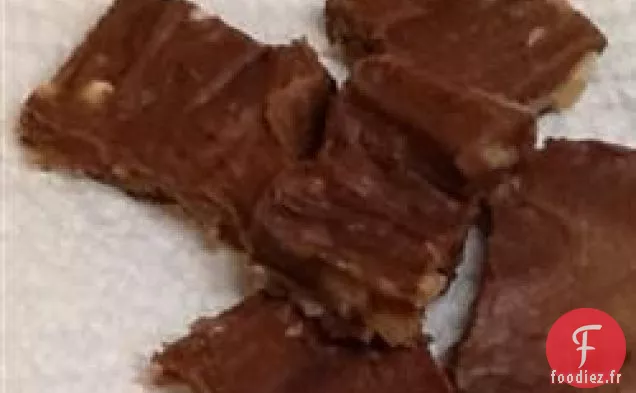 Fudge à la pâte à gâteau facile