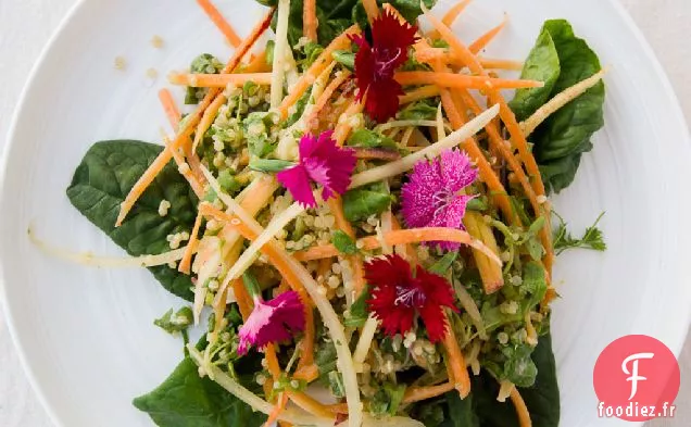 Salade De Carottes Épicées + Quinoa Avec Vinaigrette À La Noix De Coco Et Au Citron Vert